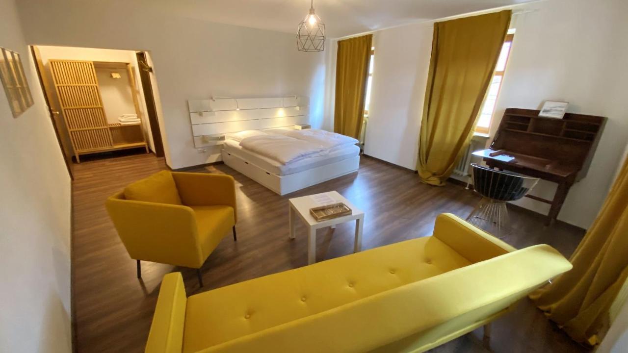 Hotel Sonne Wassertrüdingen Kültér fotó